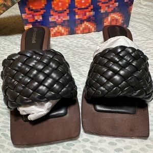 Jeffrey Campbell Costelo black woven glove leather mule